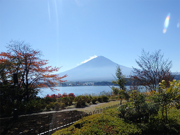 レイクベイク　店内から見える富士山