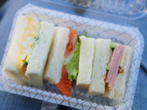 丸十パン　サンドイッチ