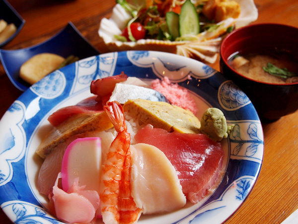糸寿司　ランチ海鮮丼