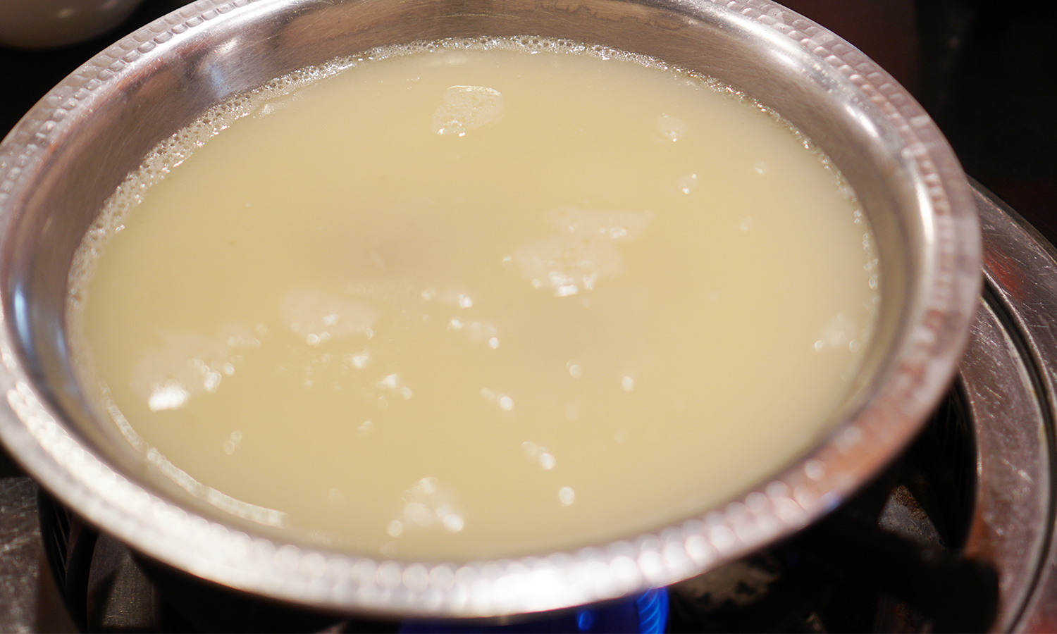 濃厚水炊き かぐら　濃厚水炊きセット　スープ